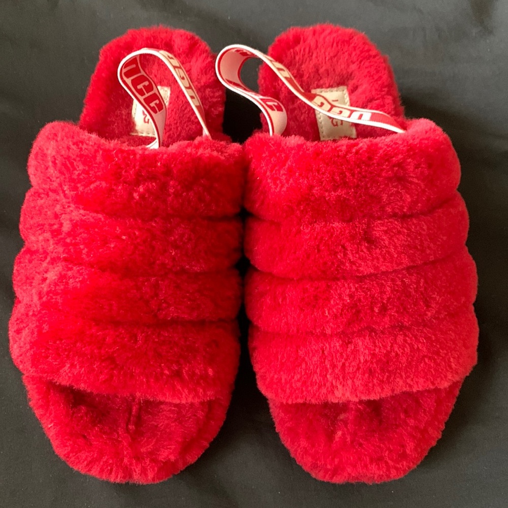 UGG Slides